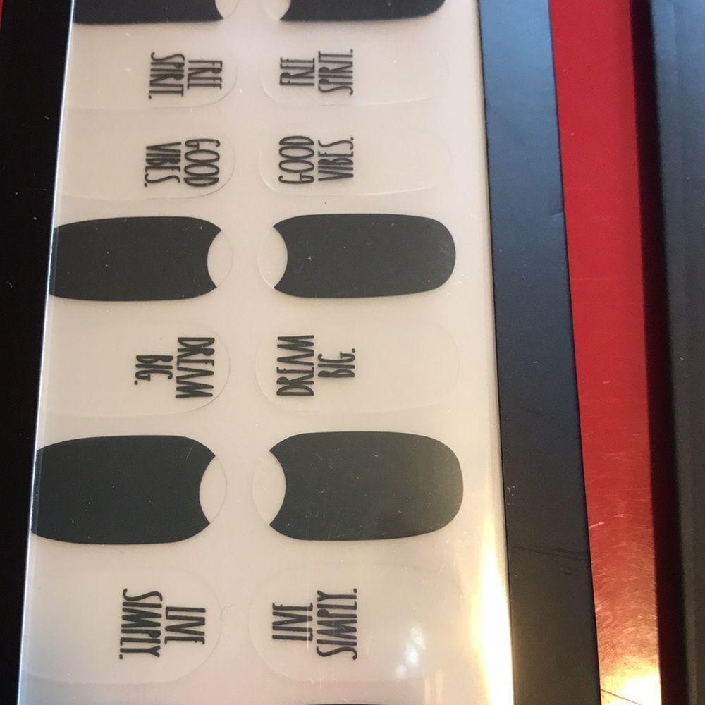 NIP Rae Dunn nail wrap kit - Picture 5 of 5